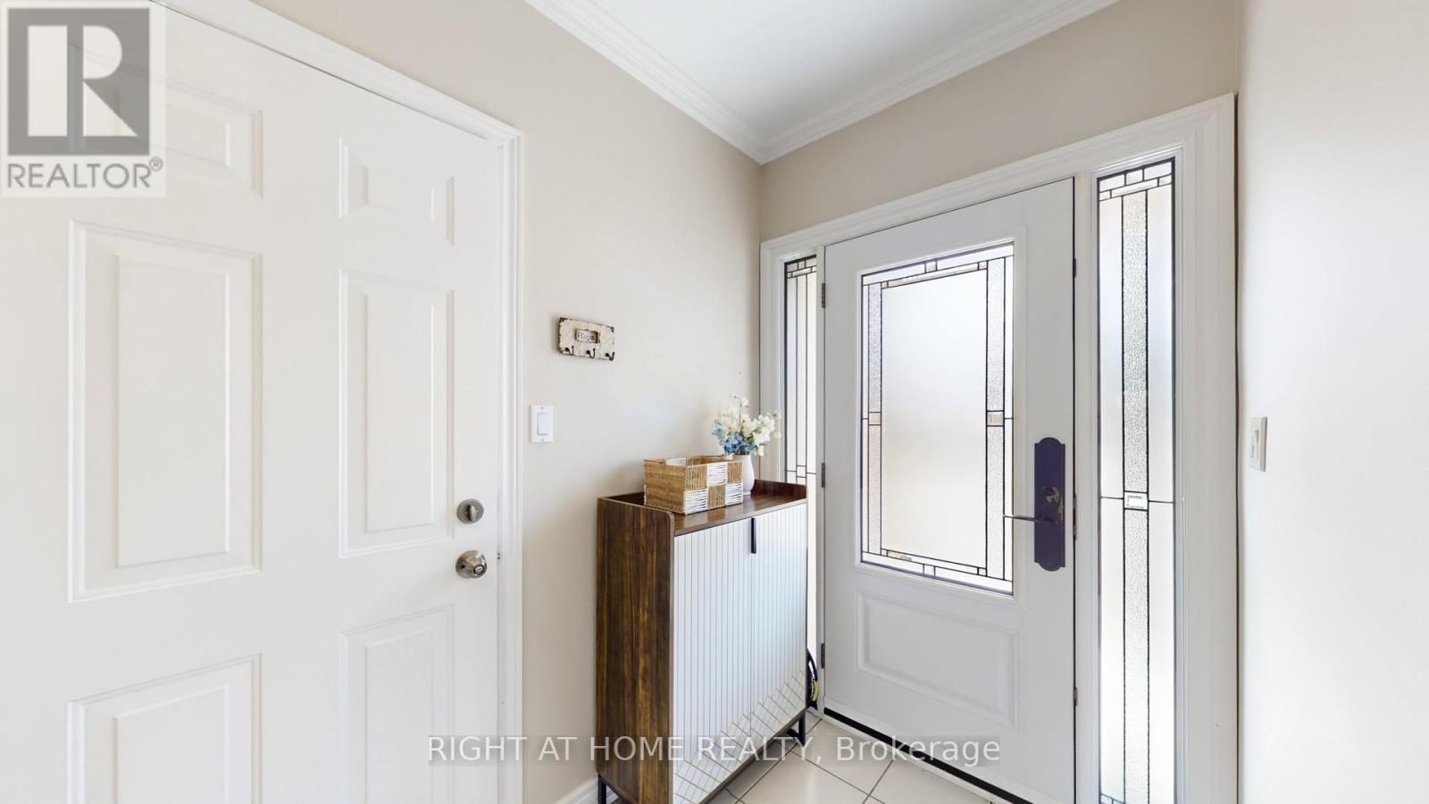 2499 Logan Avenue, Oakville, Ontario  L6H 6S1 - Photo 20 - W12943350