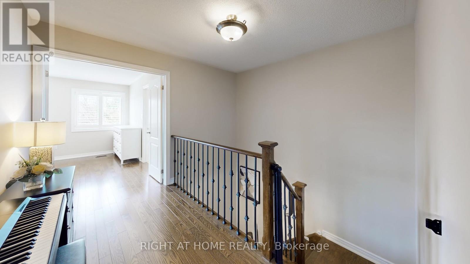 2499 Logan Avenue, Oakville, Ontario  L6H 6S1 - Photo 22 - W12943350