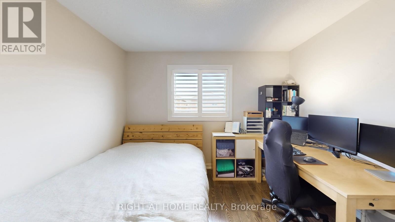 2499 Logan Avenue, Oakville, Ontario  L6H 6S1 - Photo 29 - W12943350