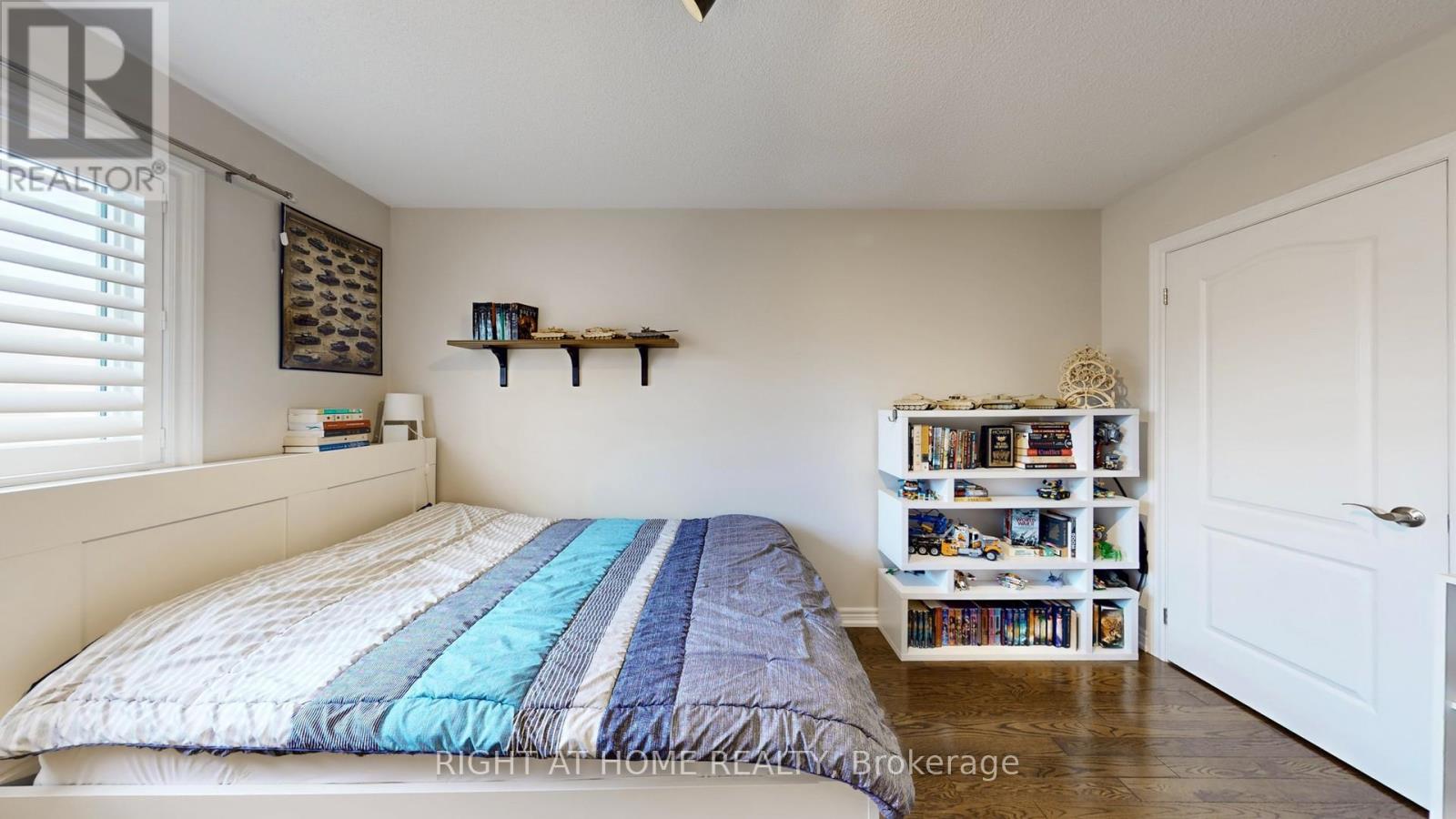 2499 Logan Avenue, Oakville, Ontario  L6H 6S1 - Photo 33 - W12943350