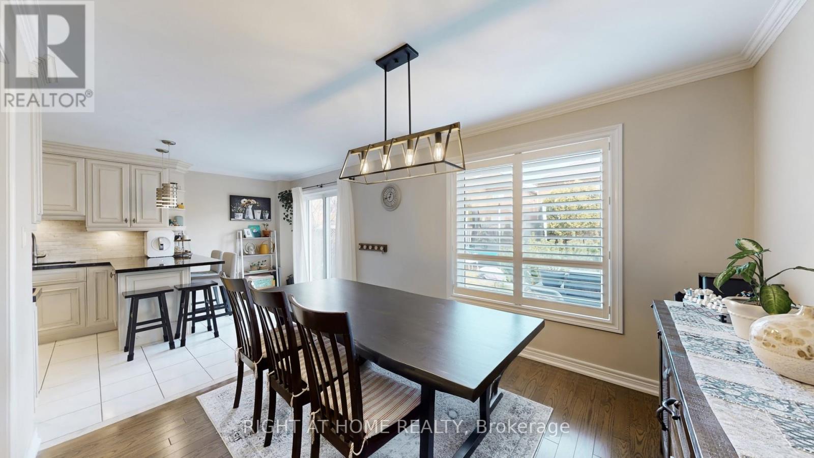 2499 Logan Avenue, Oakville, Ontario  L6H 6S1 - Photo 7 - W12943350