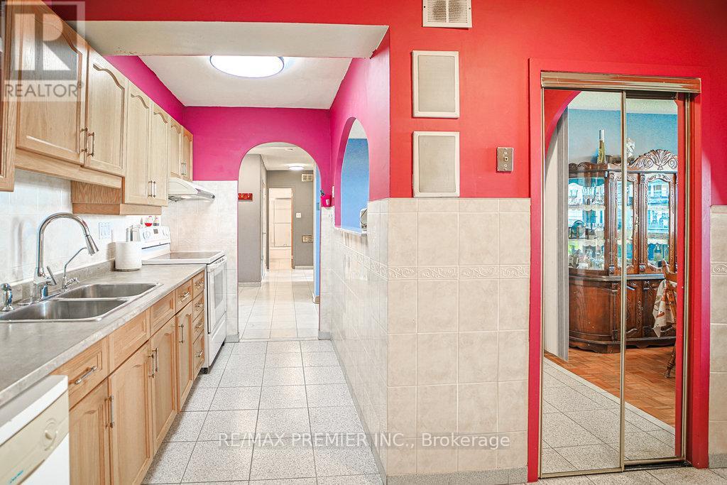 511 - 3460 Keele Street, Toronto, Ontario  M3J 1L9 - Photo 8 - W12943352