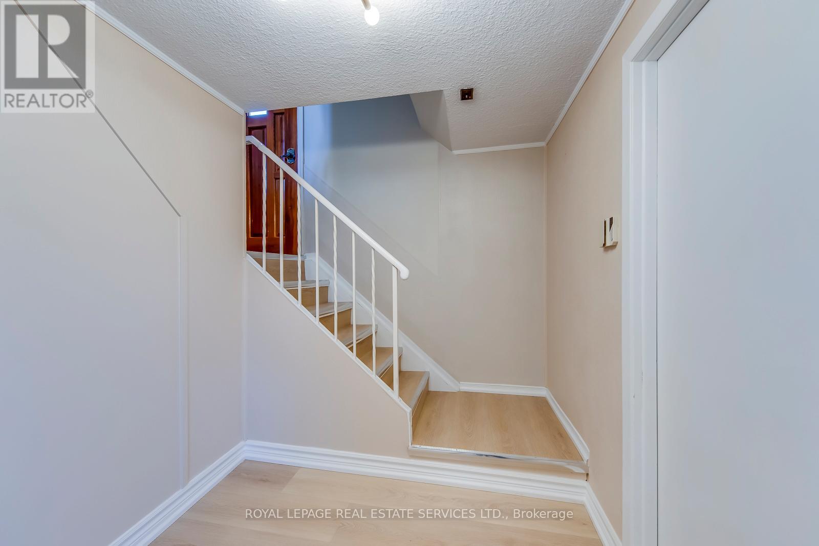 Bsmt - 383 Wentworth Street, Oakville, Ontario  L6K 1X1 - Photo 2 - W12943356