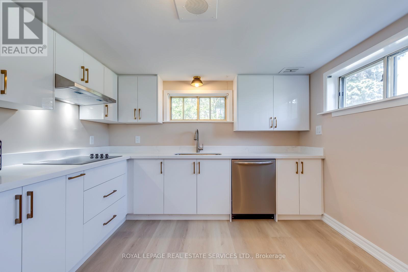 Bsmt - 383 Wentworth Street, Oakville, Ontario  L6K 1X1 - Photo 4 - W12943356