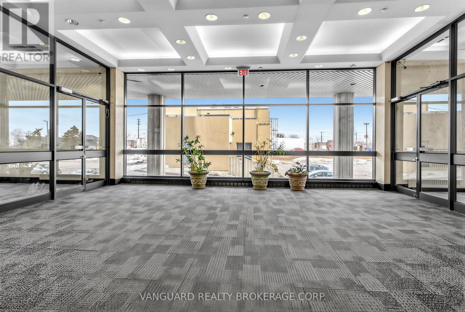 145-155 Rexdale Boulevard, Toronto, Ontario  M9W 5Z8 - Photo 10 - W12943358