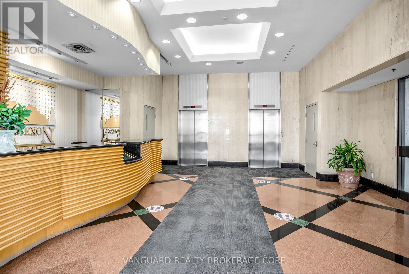 145-155 Rexdale Boulevard, Toronto, Ontario  M9W 5Z8 - Photo 9 - W12943358