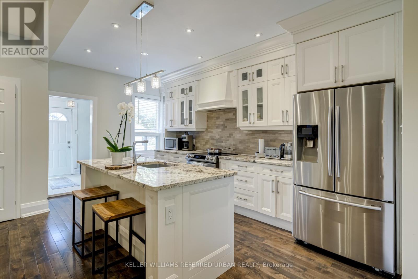 630 Runnymede Road, Toronto, Ontario  M6S 3A2 - Photo 10 - W12943360