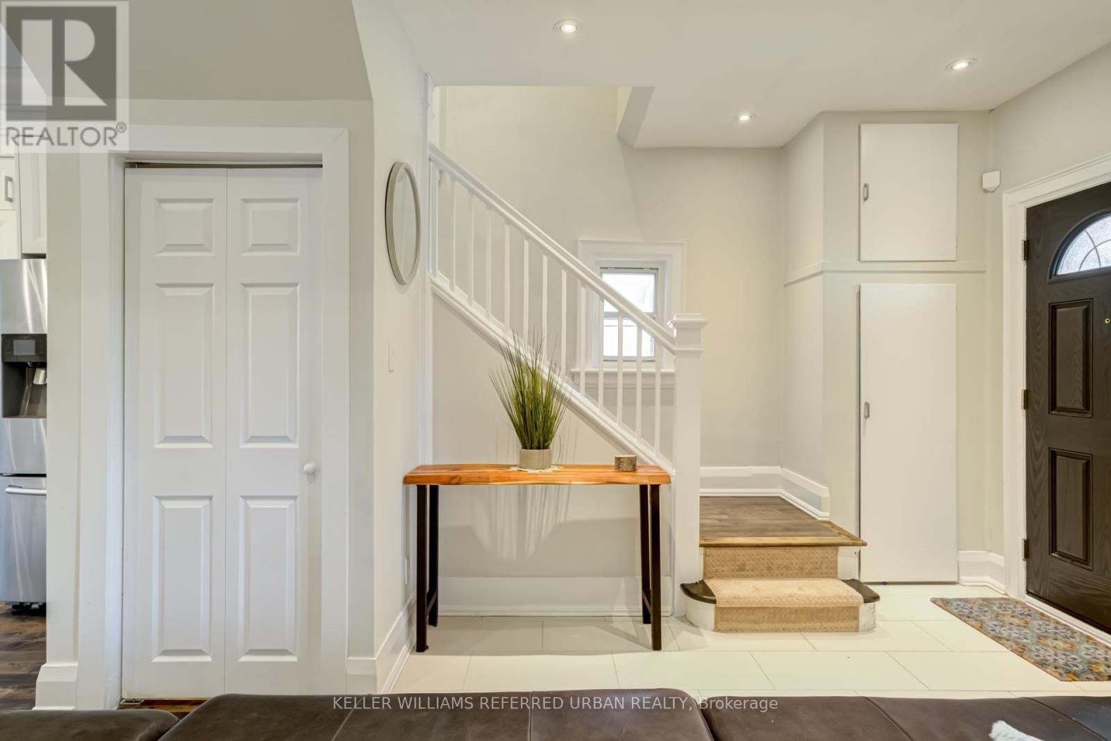 630 Runnymede Road, Toronto, Ontario  M6S 3A2 - Photo 19 - W12943360