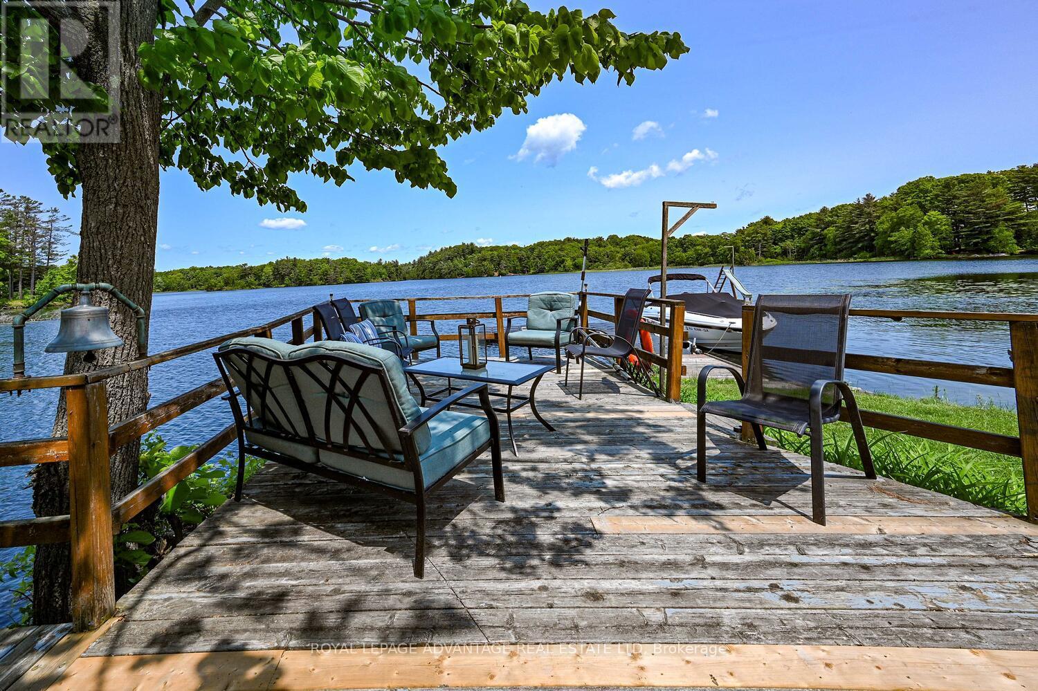 832 Klon Lane, Leeds And The Thousand Islands, Ontario  K0H 2N0 - Photo 4 - X12196649