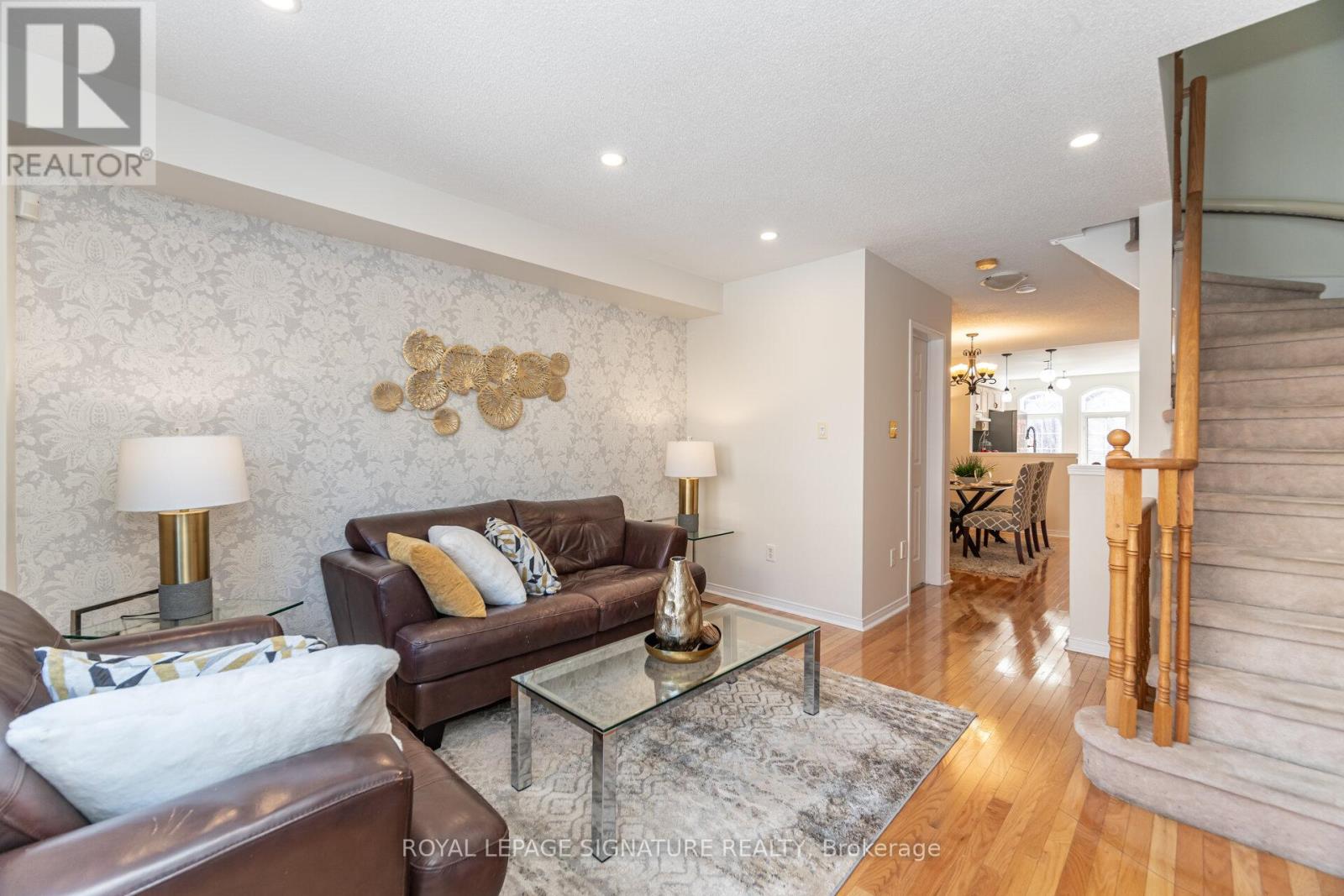 7131 Chatham Court, Mississauga, Ontario  L5N 8R1 - Photo 5 - W12943416