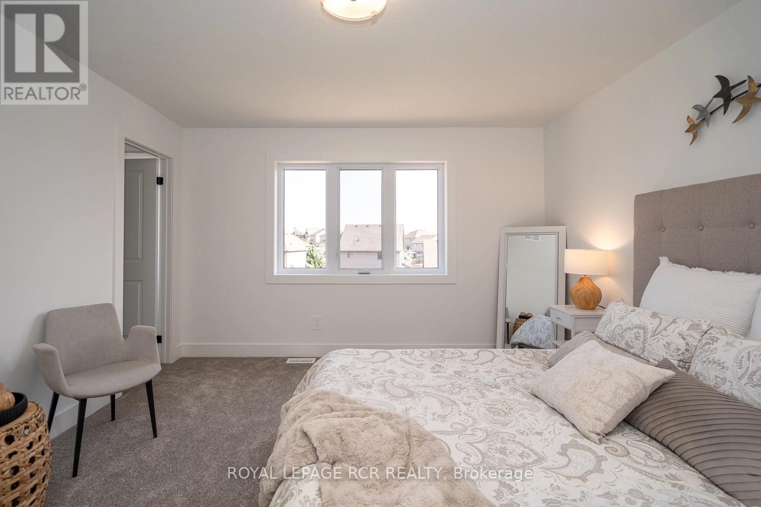 8 - 690 Broadway Avenue, Orangeville, Ontario  L9W 7T7 - Photo 18 - W12943434