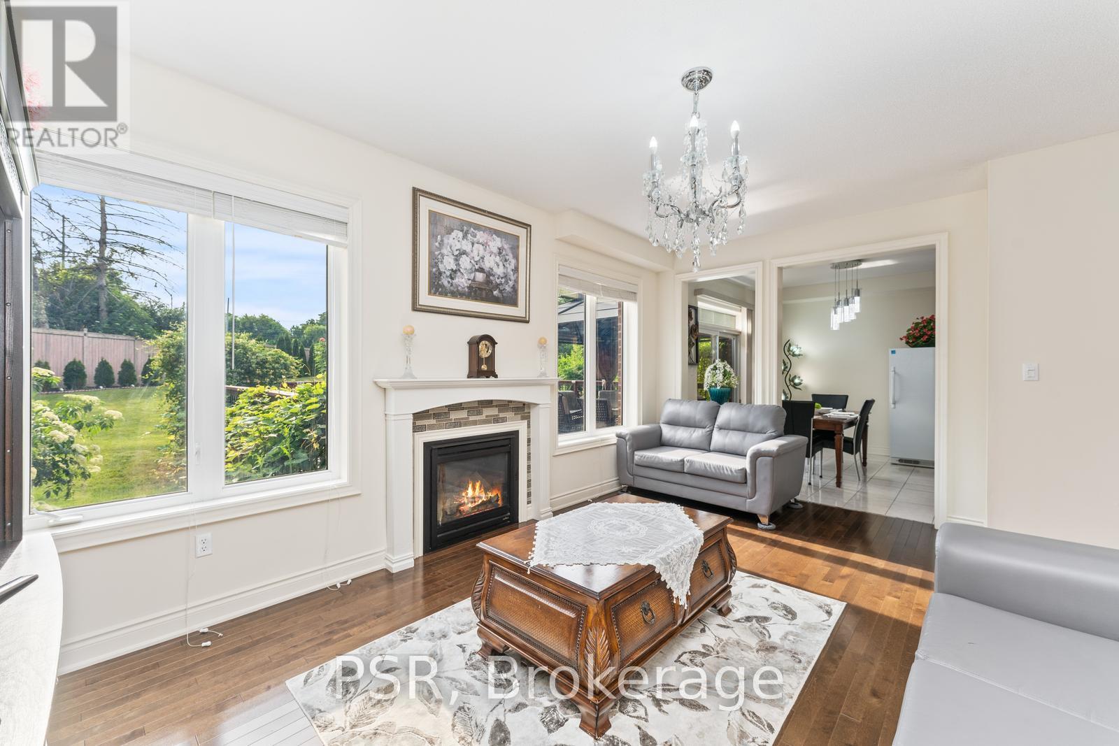 12 Danfield Court, Brampton, Ontario  L6Y 2X9 - Photo 13 - W12943458