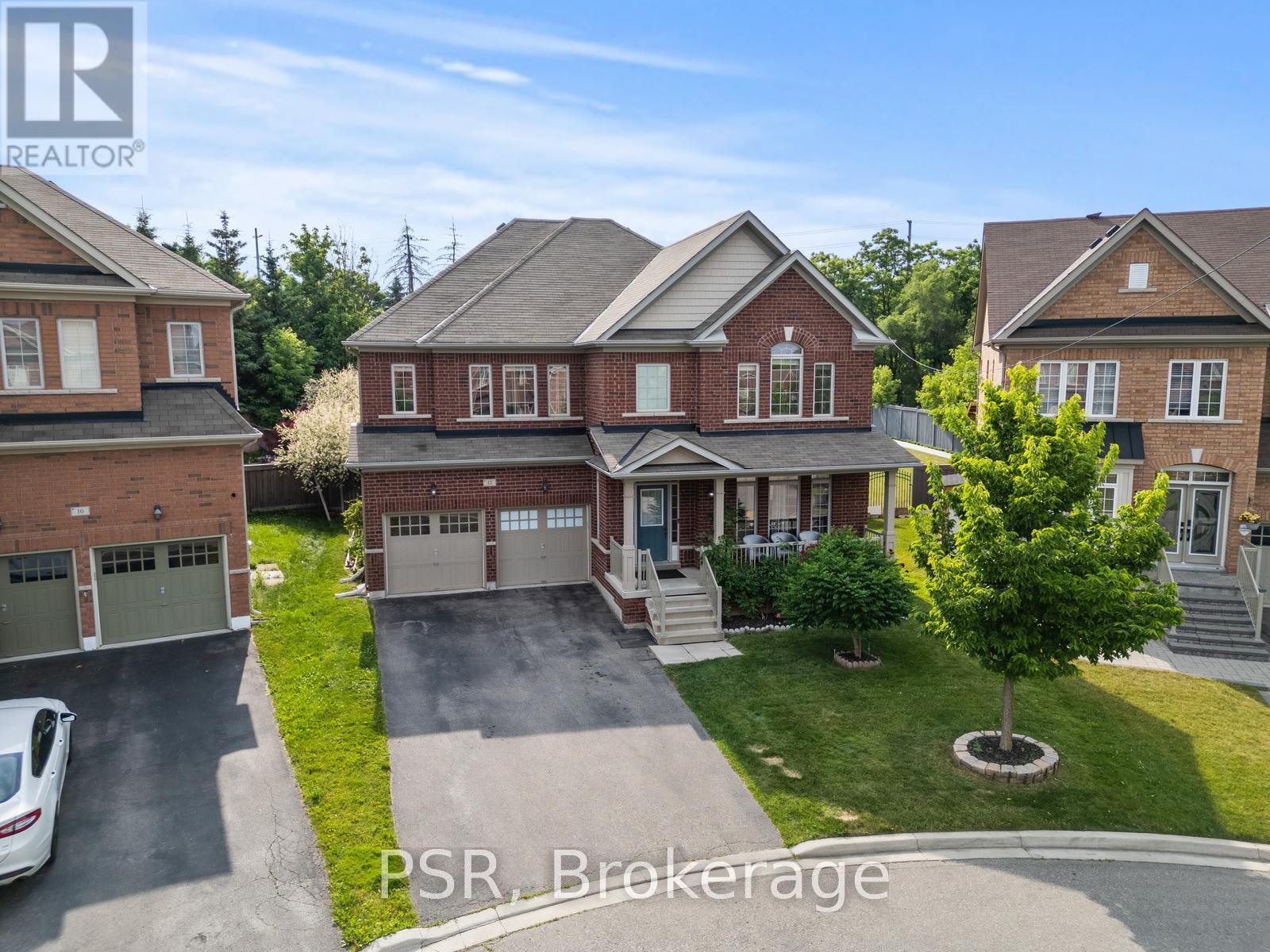 12 Danfield Court, Brampton, Ontario  L6Y 2X9 - Photo 3 - W12943458