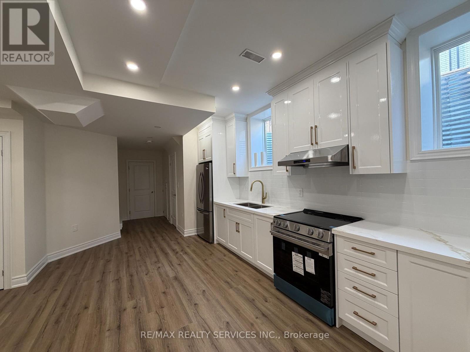 Lower - 3461 Mosley Gate, Oakville, Ontario  L6H 0Y8 - Photo 7 - W12943462