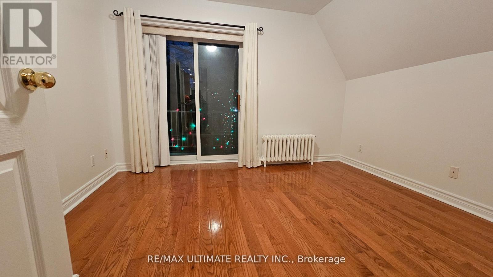 2nd Floor - 389 Westmoreland Avenue, Toronto, Ontario  M6H 3A6 - Photo 9 - W12943504