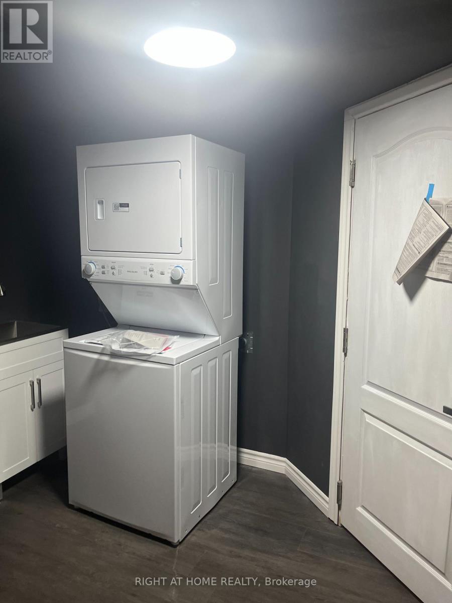 Basement - 6772 Longview Place E, Mississauga, Ontario  L5C 1V3 - Photo 7 - W12943540