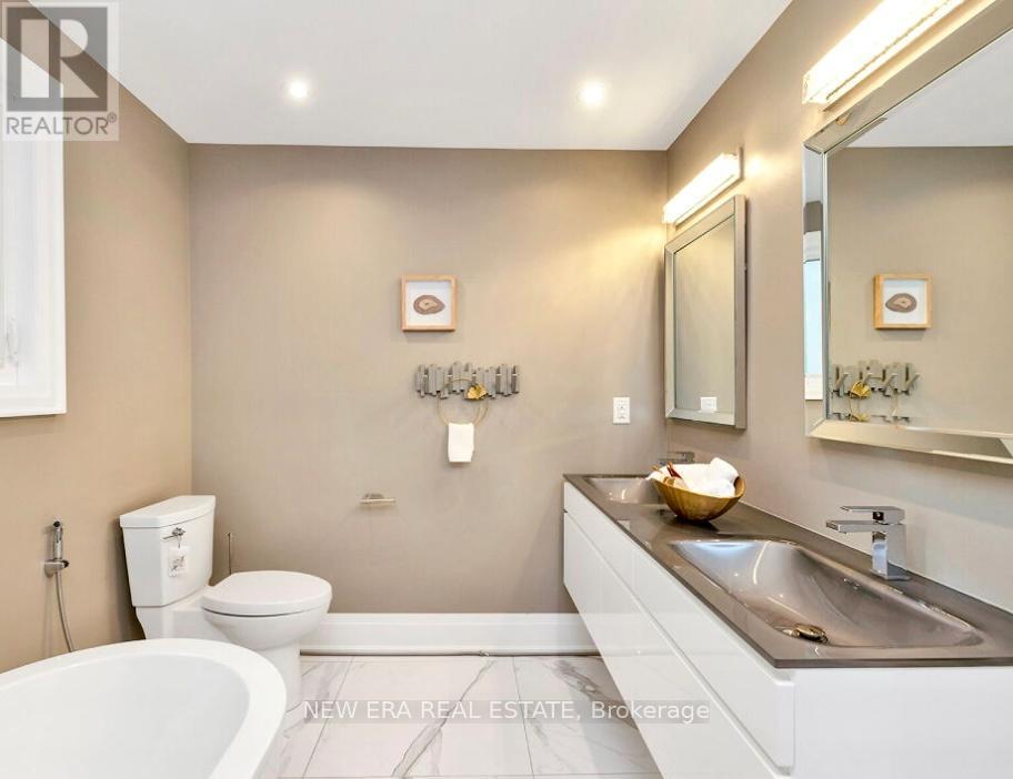 2068 Mississauga Road, Mississauga, Ontario  L5H 2K6 - Photo 28 - W12943552