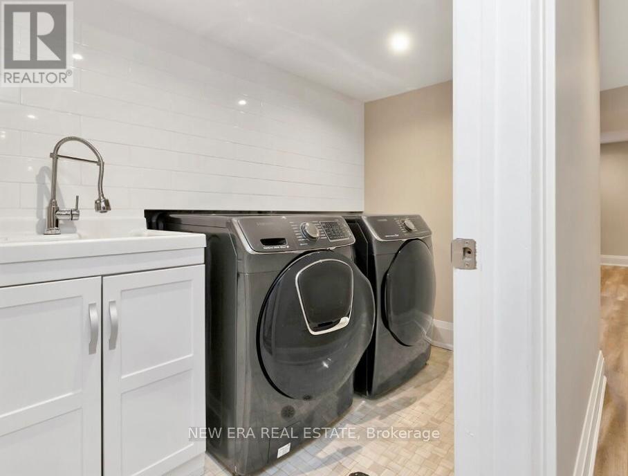 2068 Mississauga Road, Mississauga, Ontario  L5H 2K6 - Photo 47 - W12943552