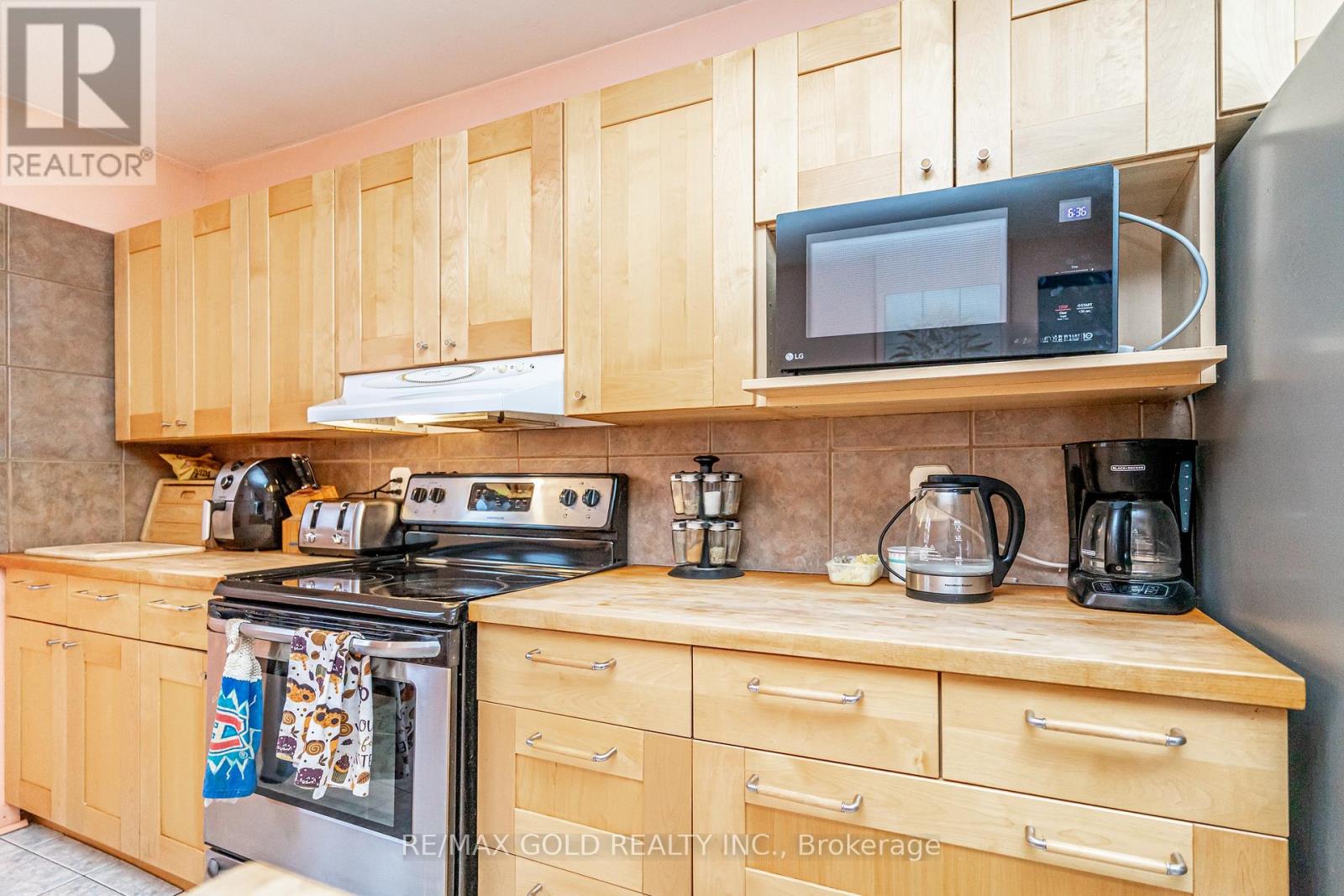 521 Sandbrook Road, Oakville, Ontario  L6L 4M6 - Photo 12 - W12943562