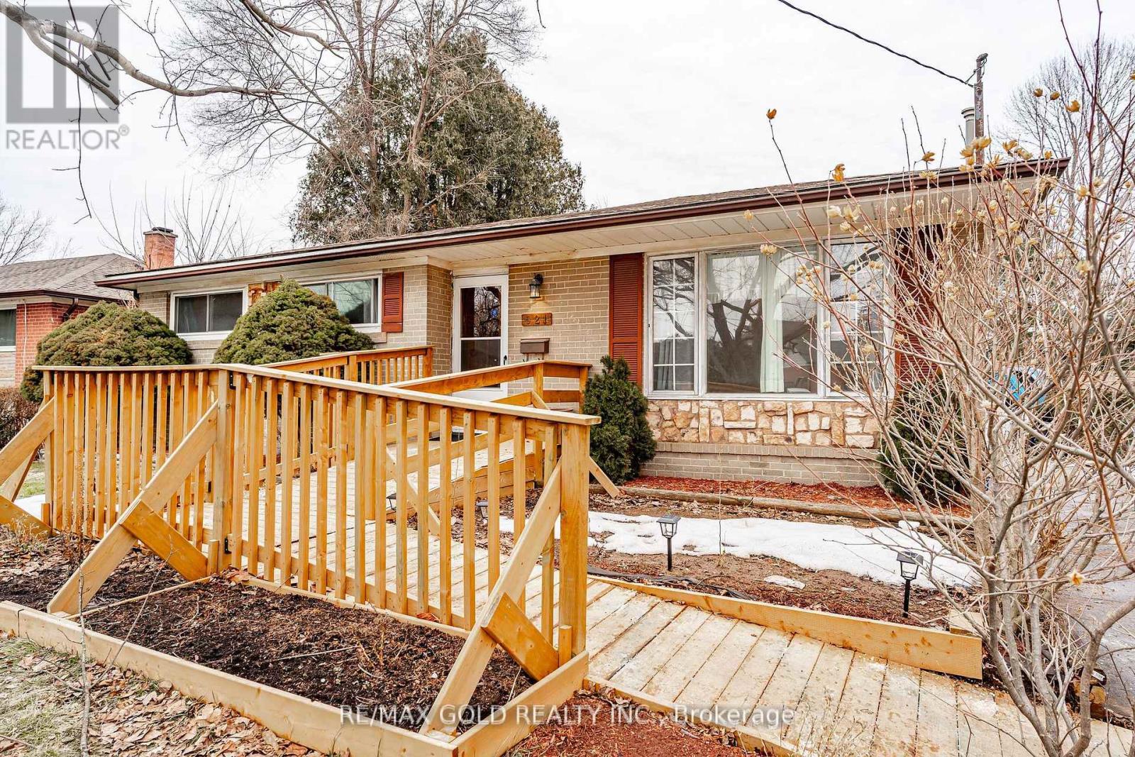 521 Sandbrook Road, Oakville, Ontario  L6L 4M6 - Photo 3 - W12943562