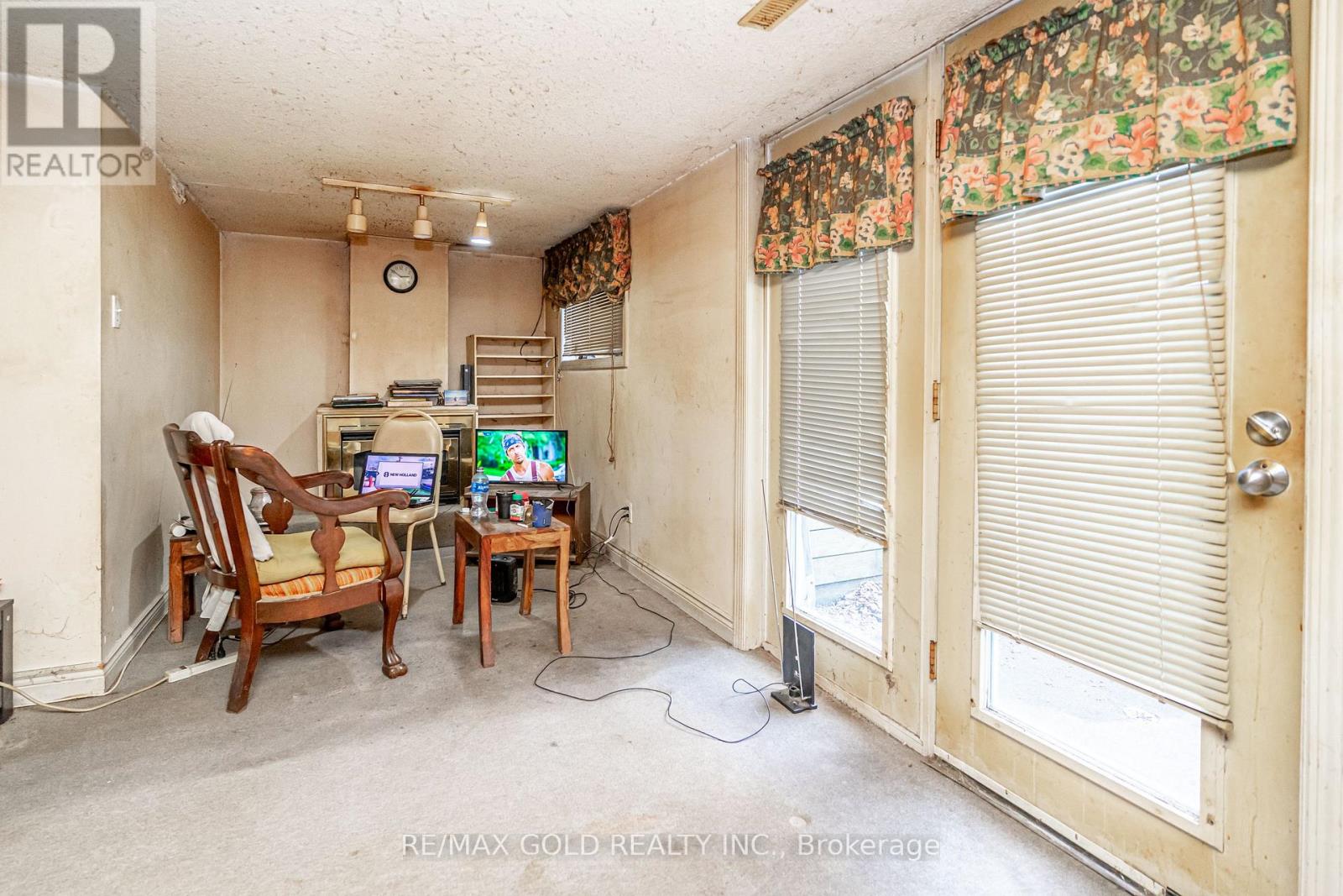 521 Sandbrook Road, Oakville, Ontario  L6L 4M6 - Photo 33 - W12943562