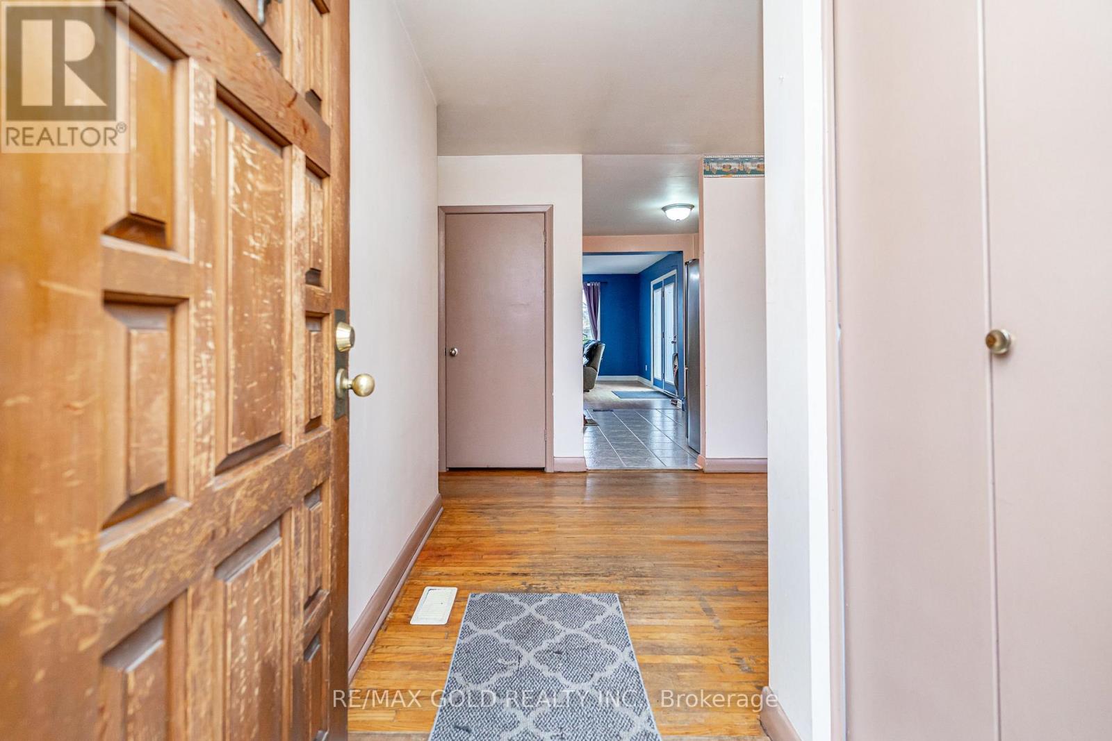 521 Sandbrook Road, Oakville, Ontario  L6L 4M6 - Photo 5 - W12943562