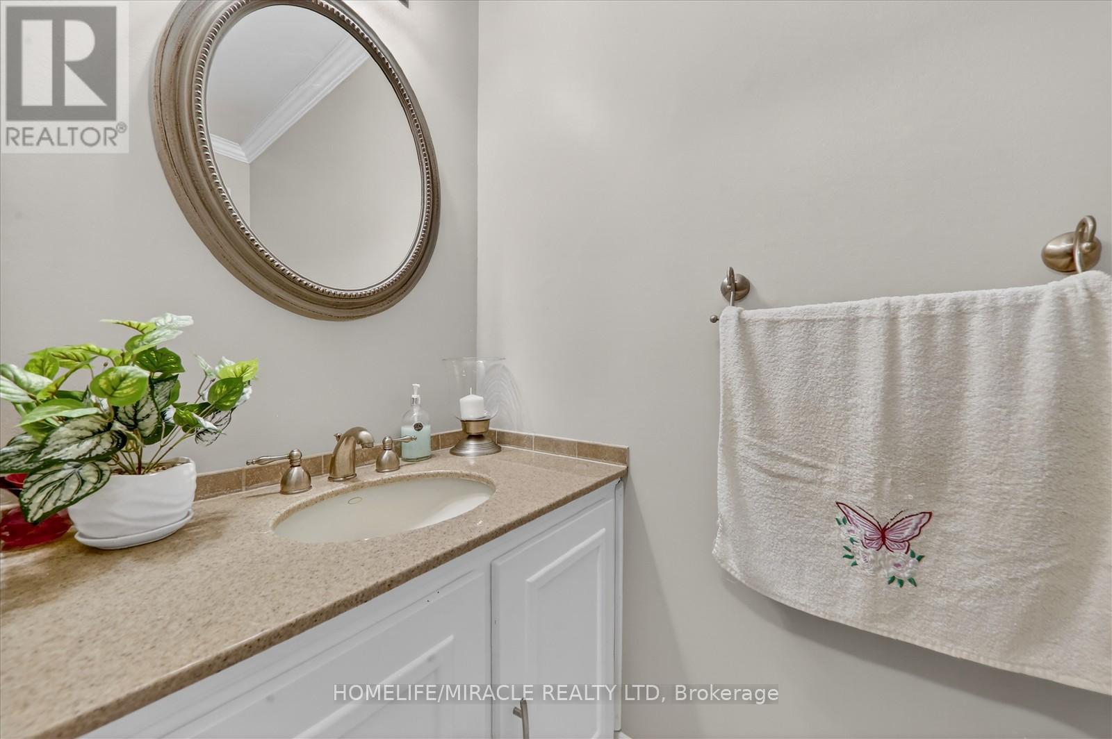 113 Fanshawe Drive, Brampton, Ontario  L6Z 1A8 - Photo 11 - W12943568