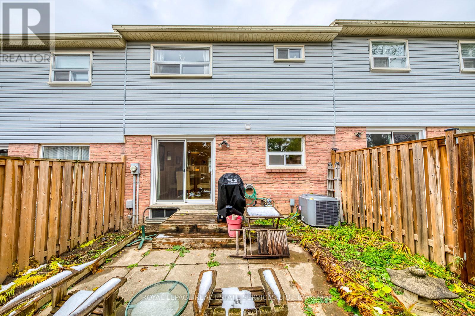 202 - 1055 Shawnmarr Road, Mississauga, Ontario  L5H 3V2 - Photo 41 - W12943570