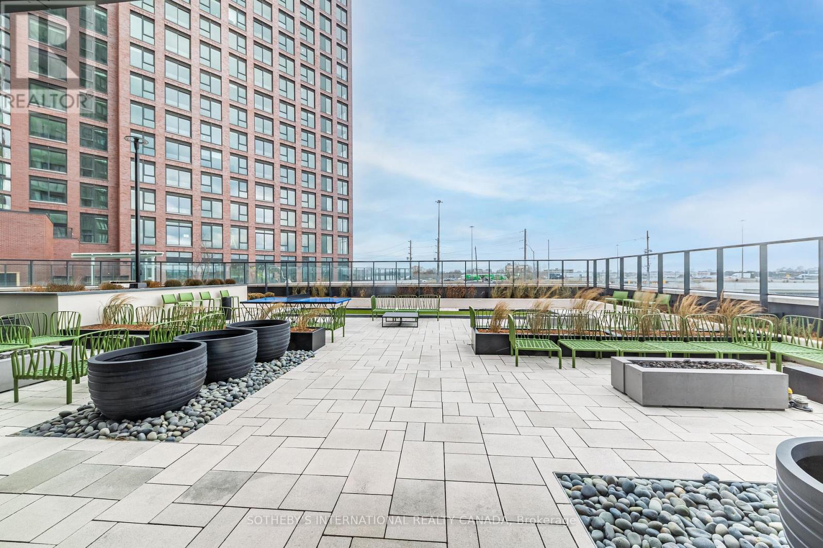 Th104 - 5 York Garden Way, Toronto, Ontario  M6A 2V1 - Photo 35 - W12943582