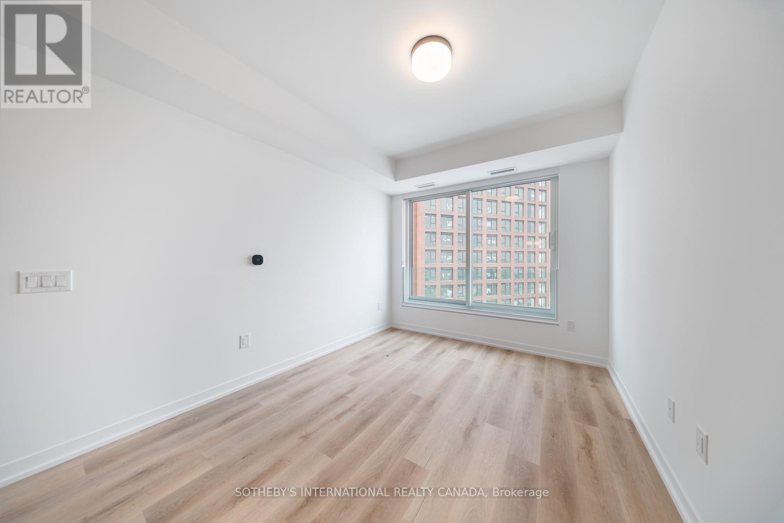 611 - 5 York Garden Way, Toronto, Ontario  M6A 2V1 - Photo 11 - W12943598