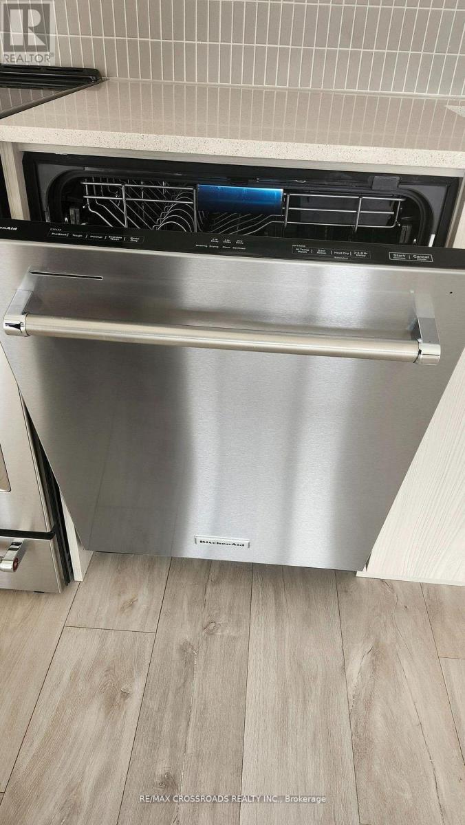 511 - 720 Whitlock Avenue, Milton, Ontario  L9E 2B5 - Photo 19 - W12943614