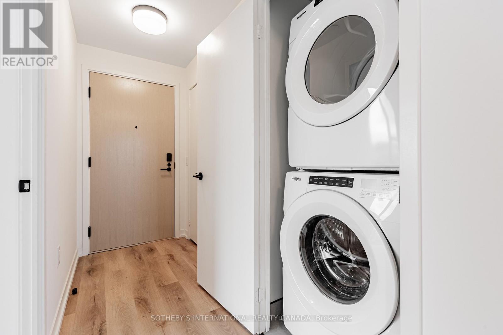 808 - 5 York Garden Way, Toronto, Ontario  M6A 2V1 - Photo 6 - W12943626