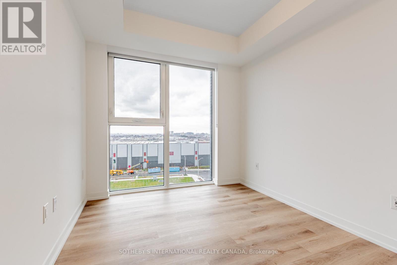 808 - 5 York Garden Way, Toronto, Ontario  M6A 2V1 - Photo 7 - W12943626