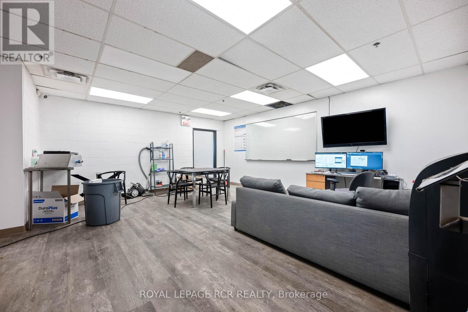 2b - 10 Centennial Road, Orangeville, Ontario  L9W 1P8 - Photo 13 - W12943636