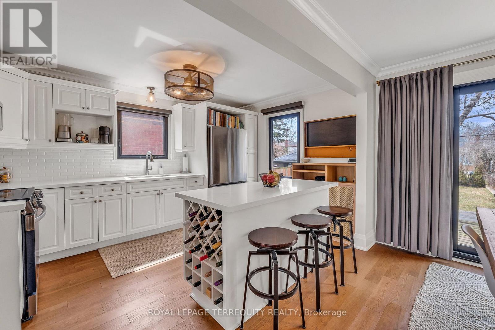 14 Eighth Street, Toronto, Ontario  M8V 3C3 - Photo 9 - W12943650