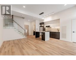 TH#101 - 5 YORK GARDEN WAY, Toronto, Ontario