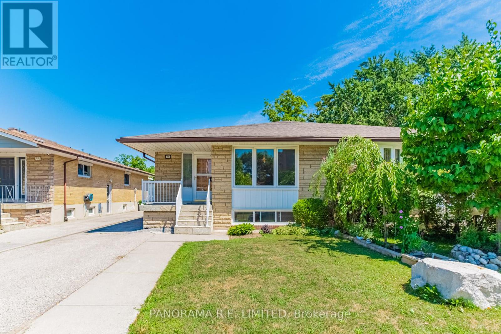 53 Vanguard Drive, Toronto (Islington-City Centre West), Ontario  M9B 5E8 - Photo 2 - W12943698