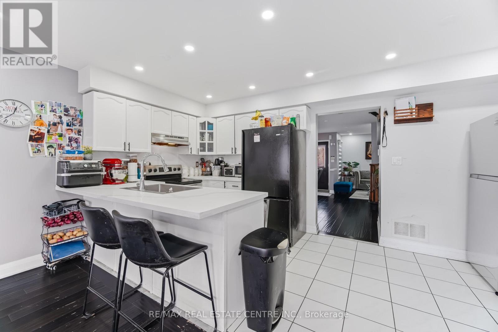 28 Mount Fuji Crescent, Brampton, Ontario  L6R 2L3 - Photo 13 - W12943700