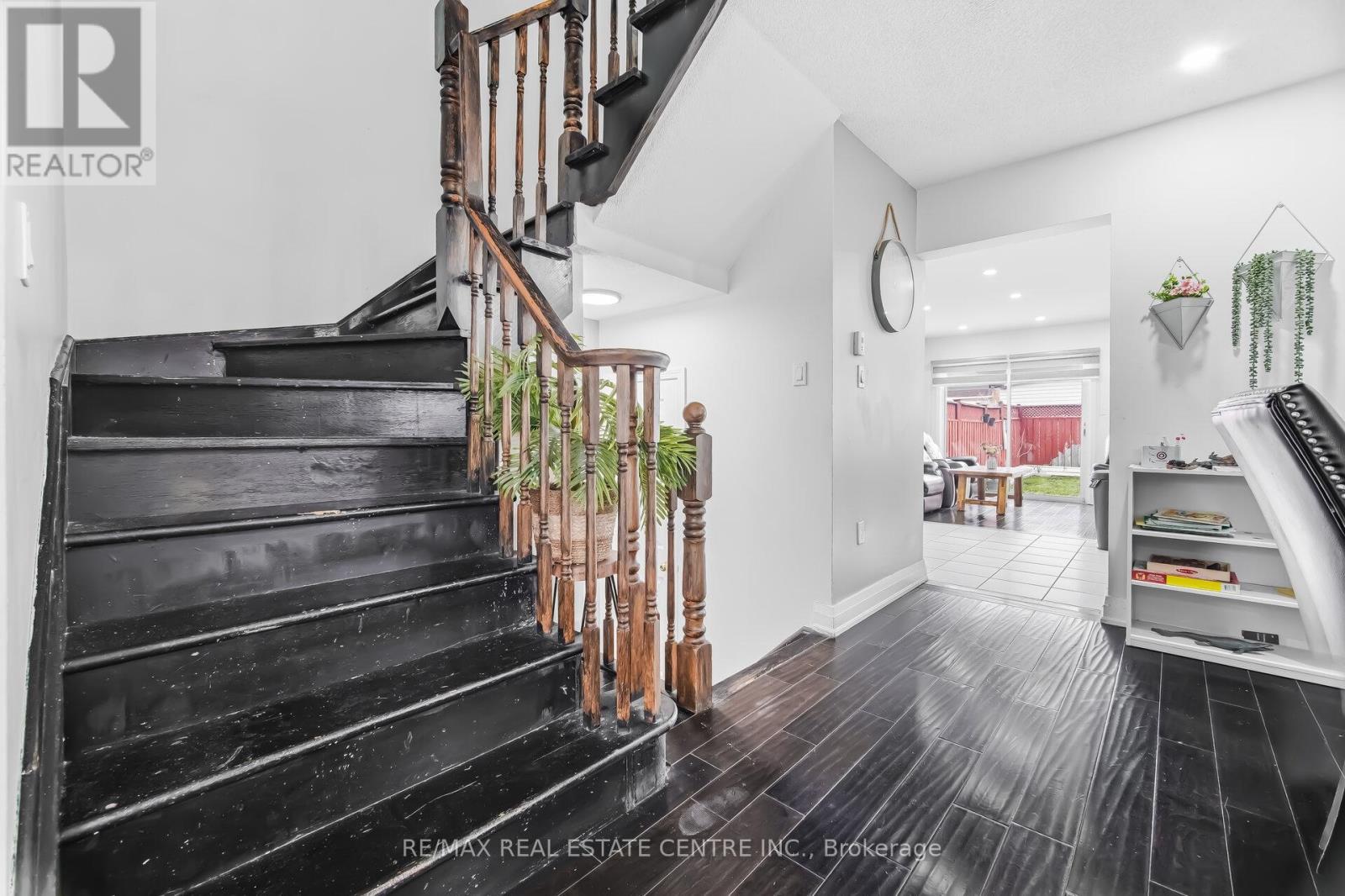 28 Mount Fuji Crescent, Brampton, Ontario  L6R 2L3 - Photo 24 - W12943700