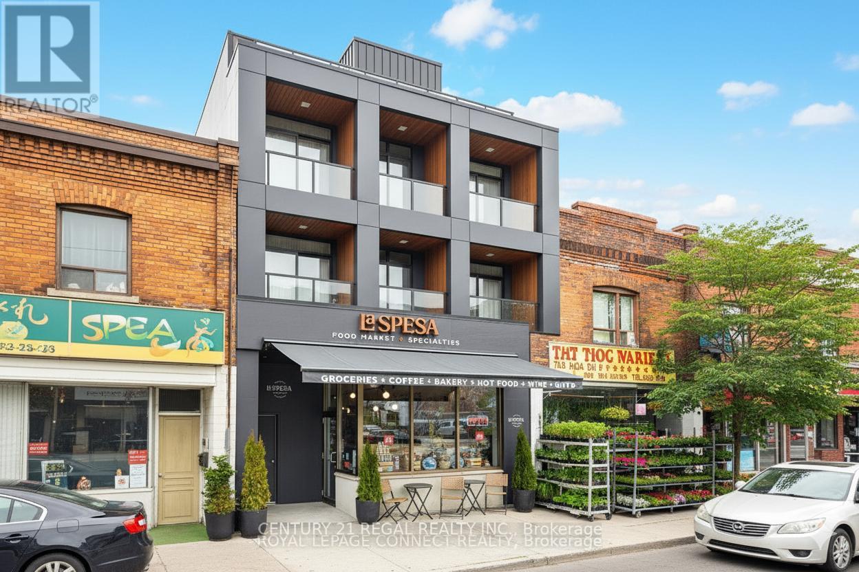 1700 ST CLAIR AVENUE W, Toronto, Ontario