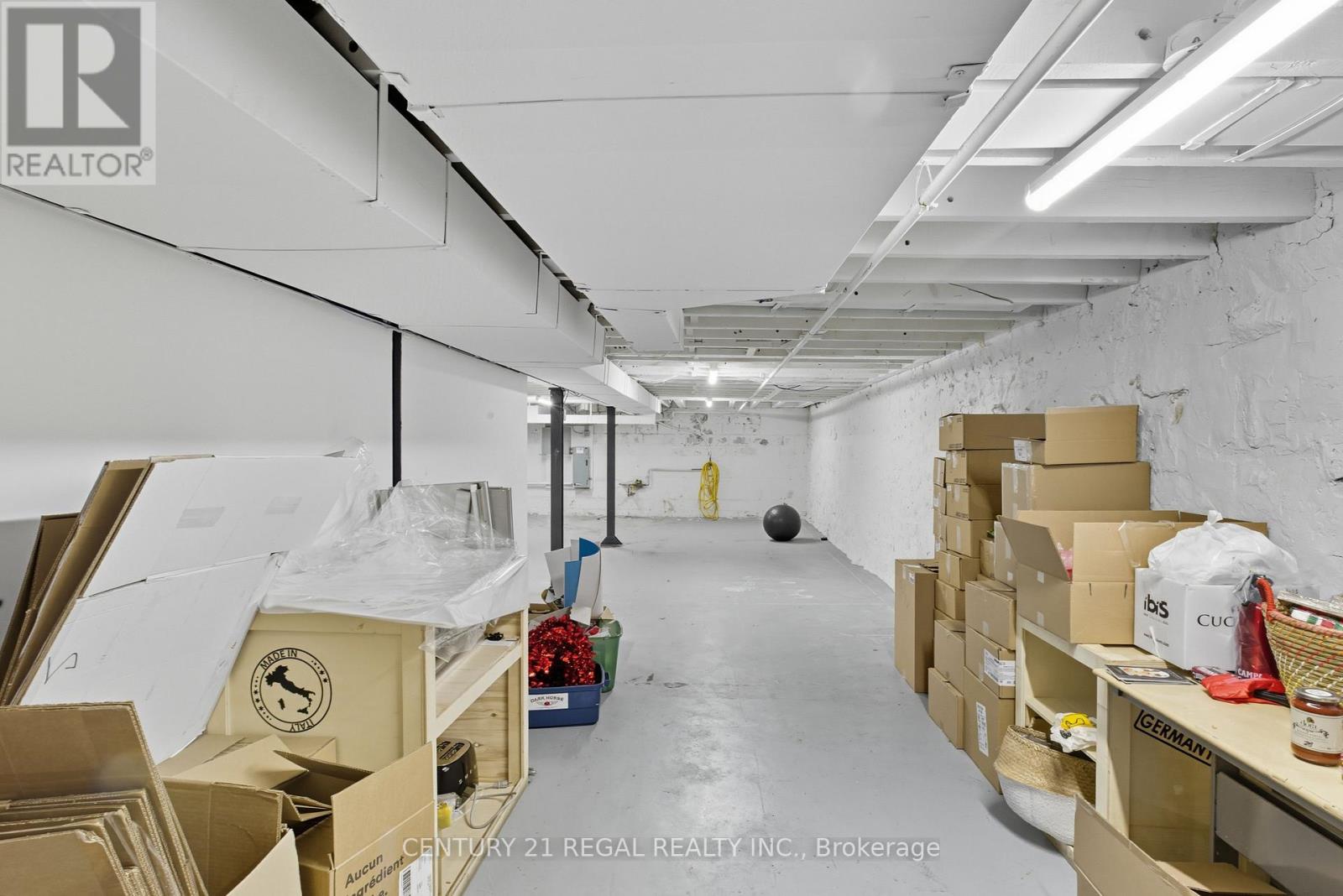 1700 St Clair Avenue W, Toronto, Ontario  M6N 1J1 - Photo 20 - W12943714