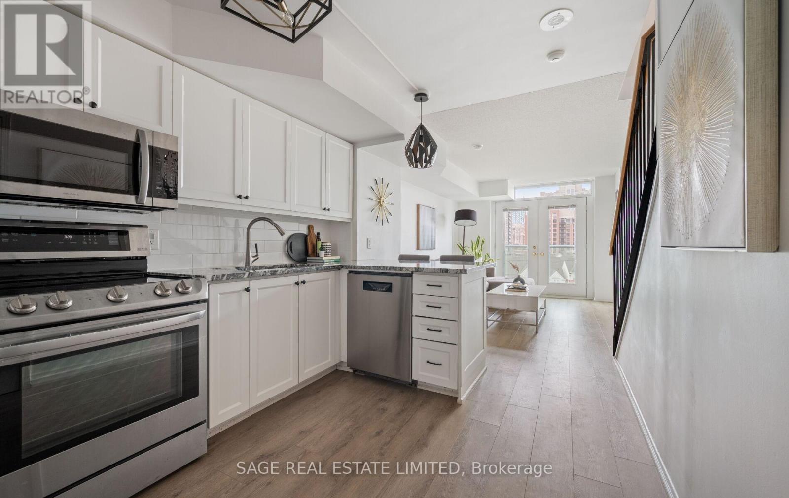 707 - 17 Michael Power Place, Toronto, Ontario  M9A 5G5 - Photo 6 - W12943718