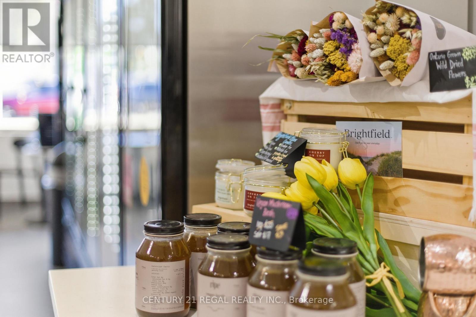 1700 St Clair Avenue W, Toronto, Ontario  M6N 1J1 - Photo 27 - W12943790