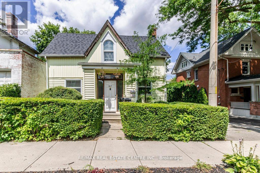 215-217 QUEEN STREET, Milton, Ontario