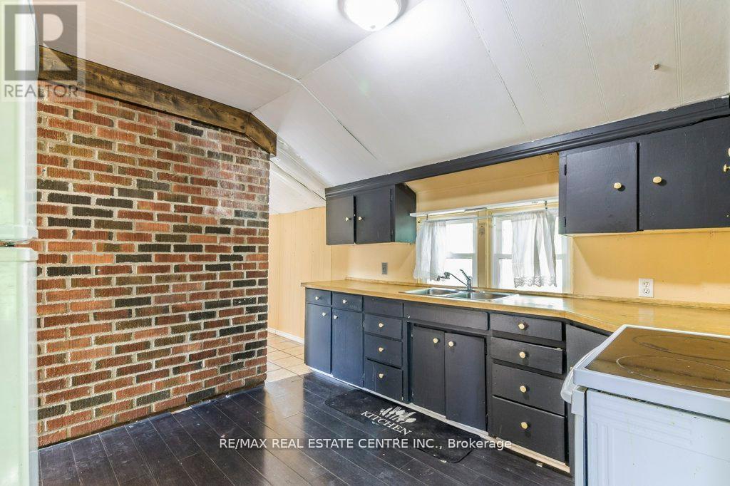 215-217 Queen Street, Milton, Ontario  L9T 1K3 - Photo 34 - W12943796