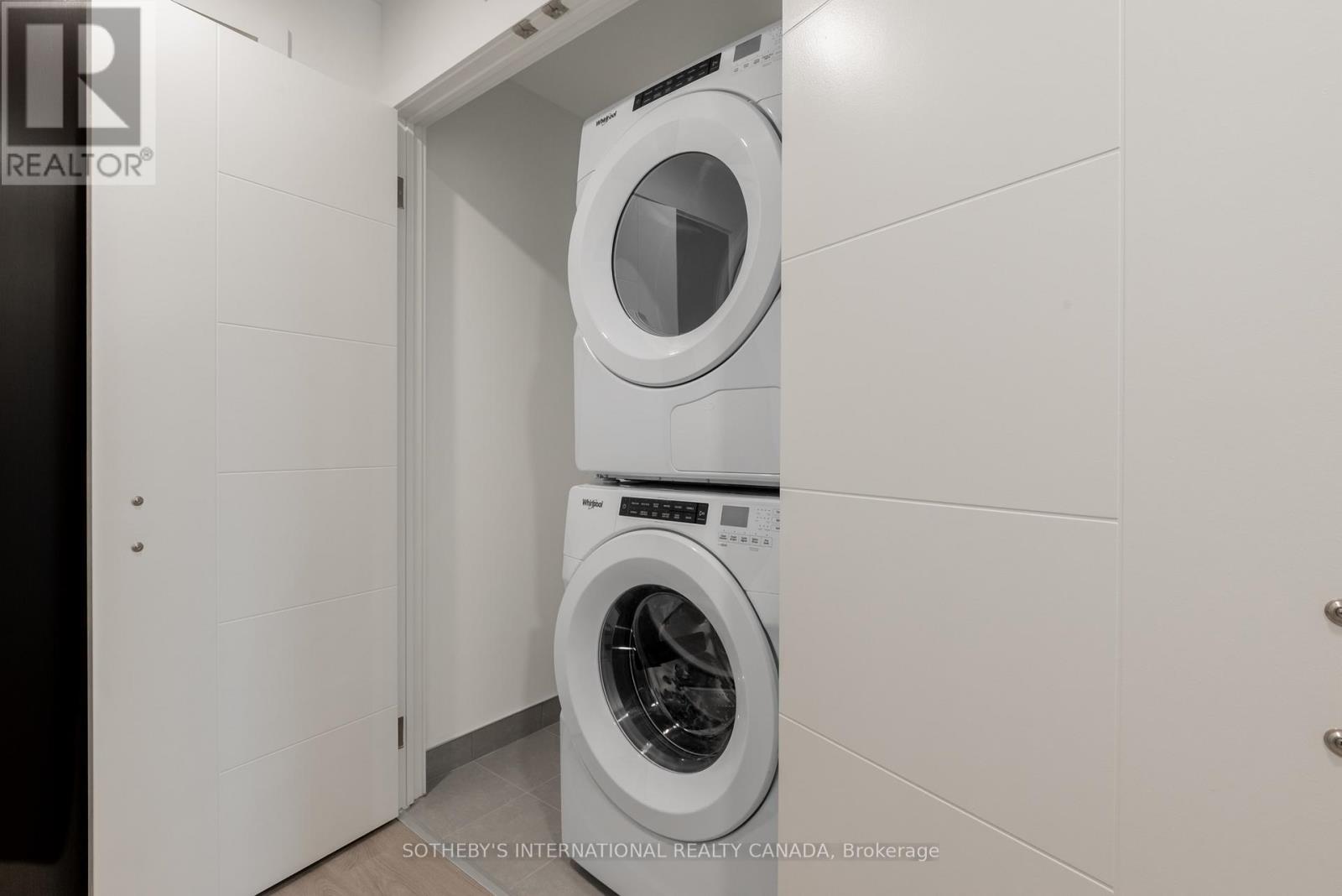 808 - 31 York Garden Way, Toronto, Ontario  M6A 2V1 - Photo 16 - W12943830