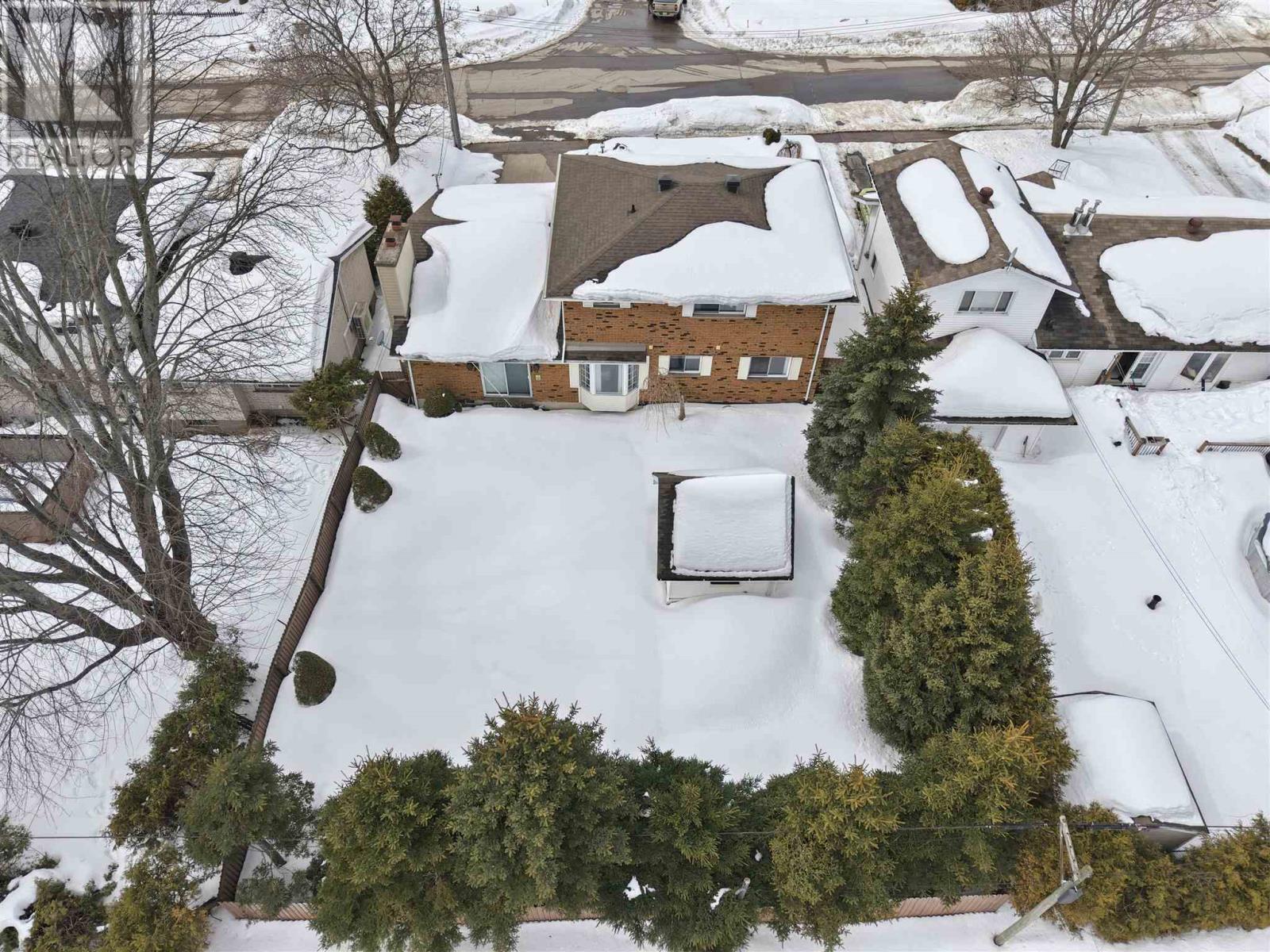 16 Ravina St, Sault Ste. Marie, Ontario  P6B 3J7 - Photo 42 - SM260568