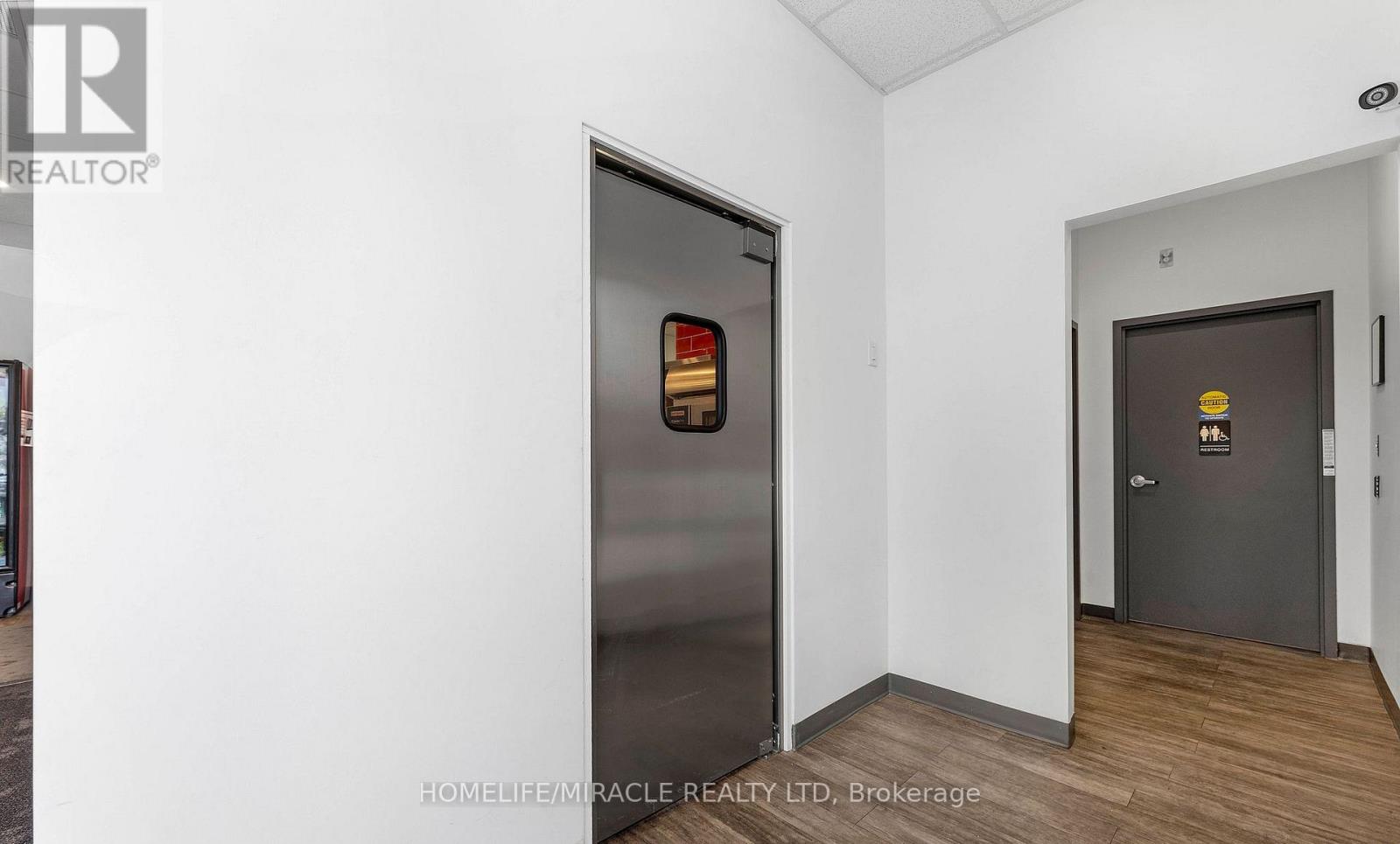 99 Main Street E, Huntsville (Chaffey), Ontario  P1H 1H1 - Photo 14 - X12943346