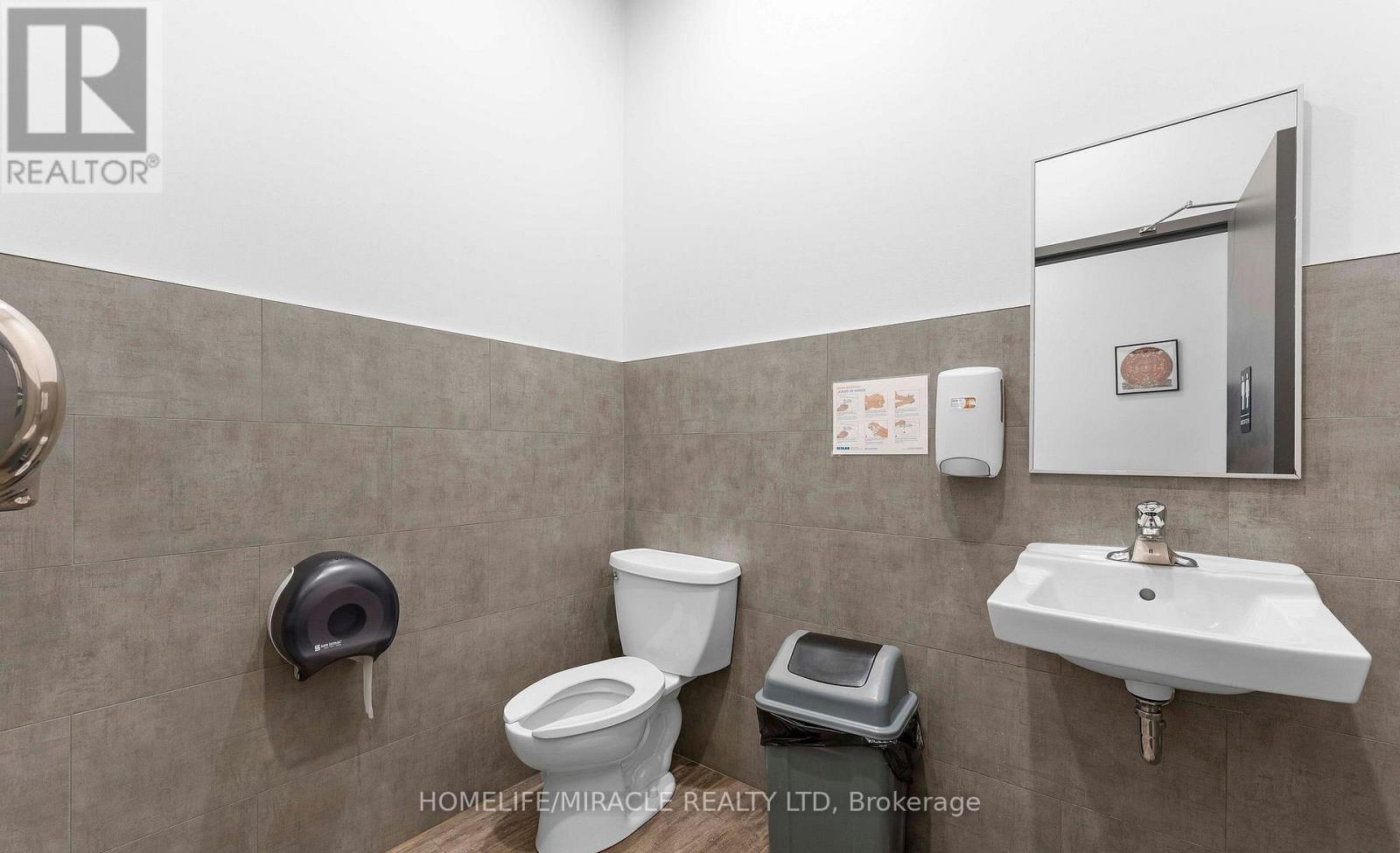 99 Main Street E, Huntsville (Chaffey), Ontario  P1H 1H1 - Photo 16 - X12943346