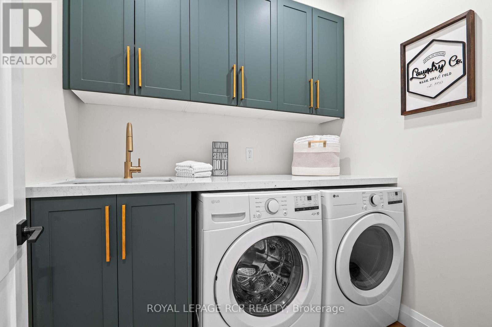 349 Smith Street, Wellington North, Ontario  N0G 1A0 - Photo 13 - X12943368